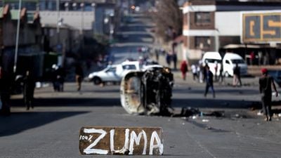 The army enters the streets South Africa
