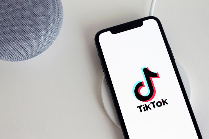 10 Fastest Ways to Make Money on TikTok in 2022
