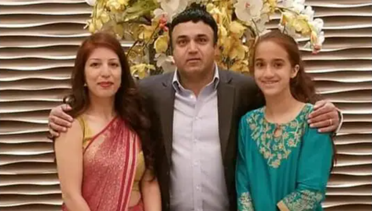 The Warikoo family, who were victims of a suspicious fire at their residence in Brampton, Canada on March 7. (Credit: Rajiv Warikoo/Facebook)